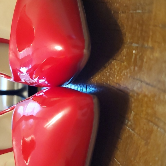 Red Faux Patent Leather Heels - Picture 7 of 9